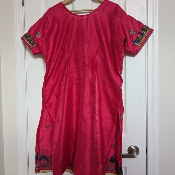 Sparkly Pink Salwar Suit - Picture 14 of 15